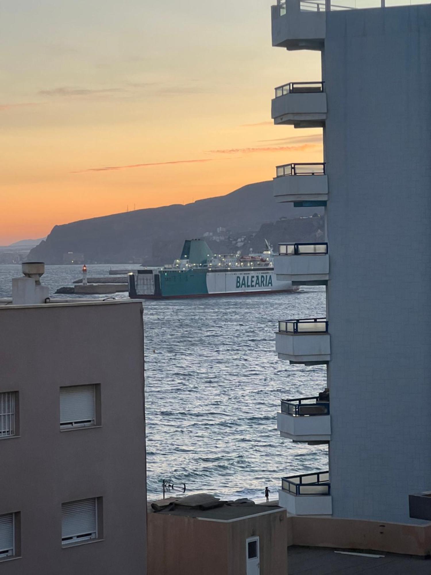 Paseo Maritimo Almeria Zapillo Daniel Exterior photo